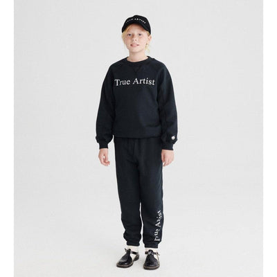 True Artist Sweatshirt Peat Black - Studio Play