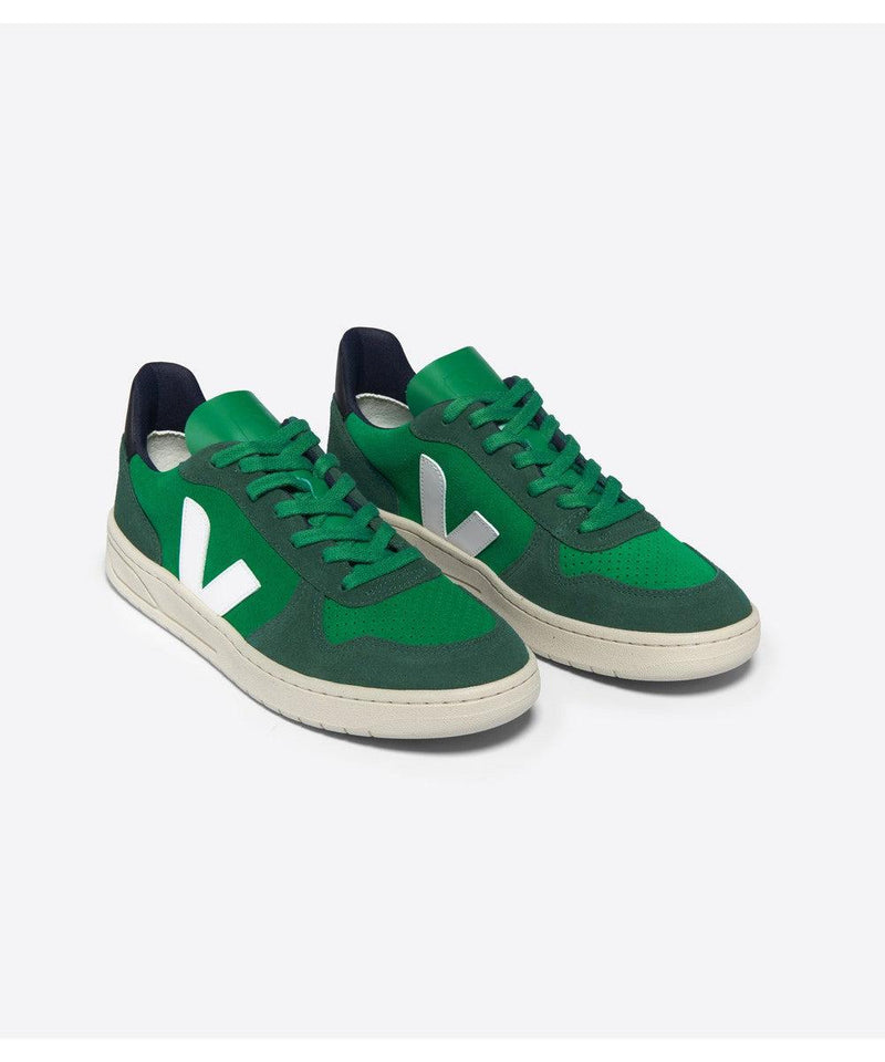 Veja Adult V-10 Chromefree Leather Emeraude Pierre Black