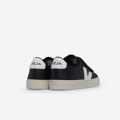 Veja Small Esplar Chromefree Black/White - Studio Play
