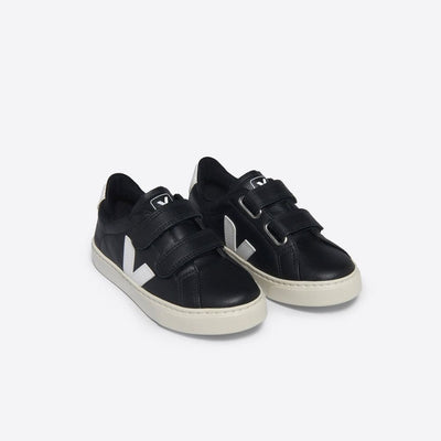 Veja Small Esplar Chromefree Black/White - Studio Play