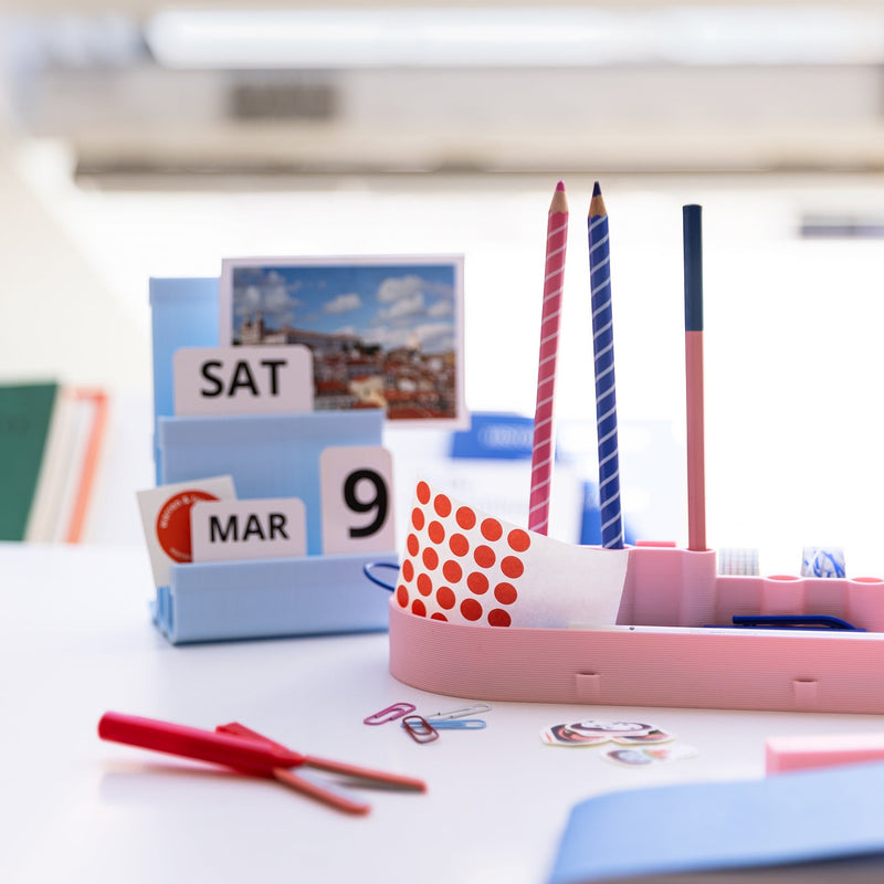 Studio Warren & Laetitia Toolbox Charlie Red/ Pink/ Sky Blue