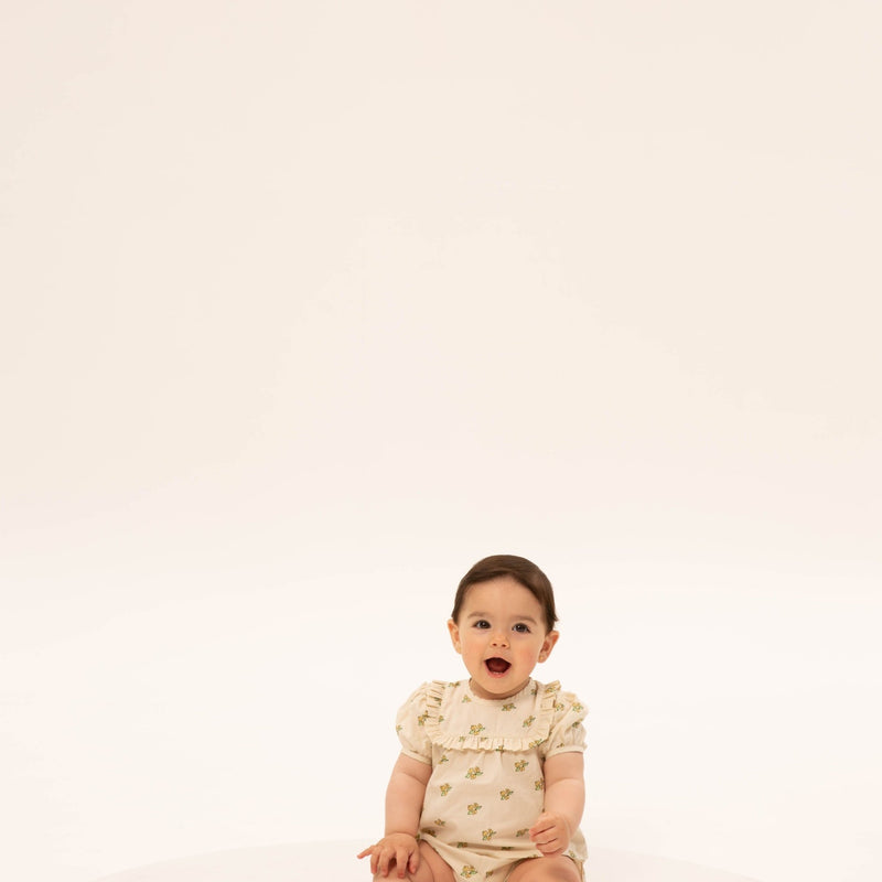 Wander & Wonder Baby Ruffle Set Lemon Daisy Floral - Studio Play