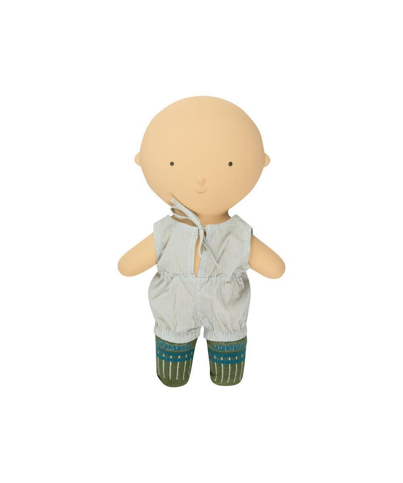 We Are Gommu Outfit Look 