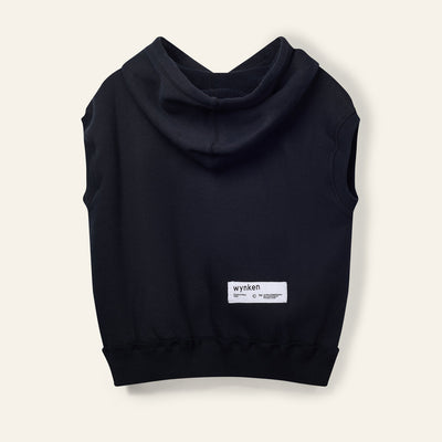 Wynken TWK Less Sleeve Hoodie Black - Studio Play