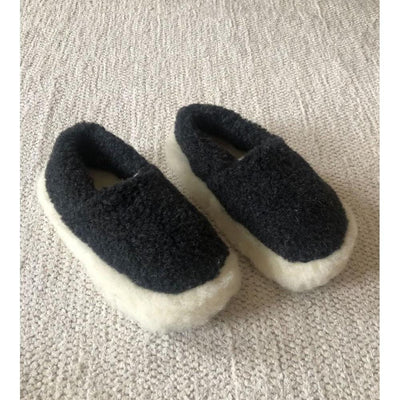 Yoko Wool Full Slippers Black - Studio Play