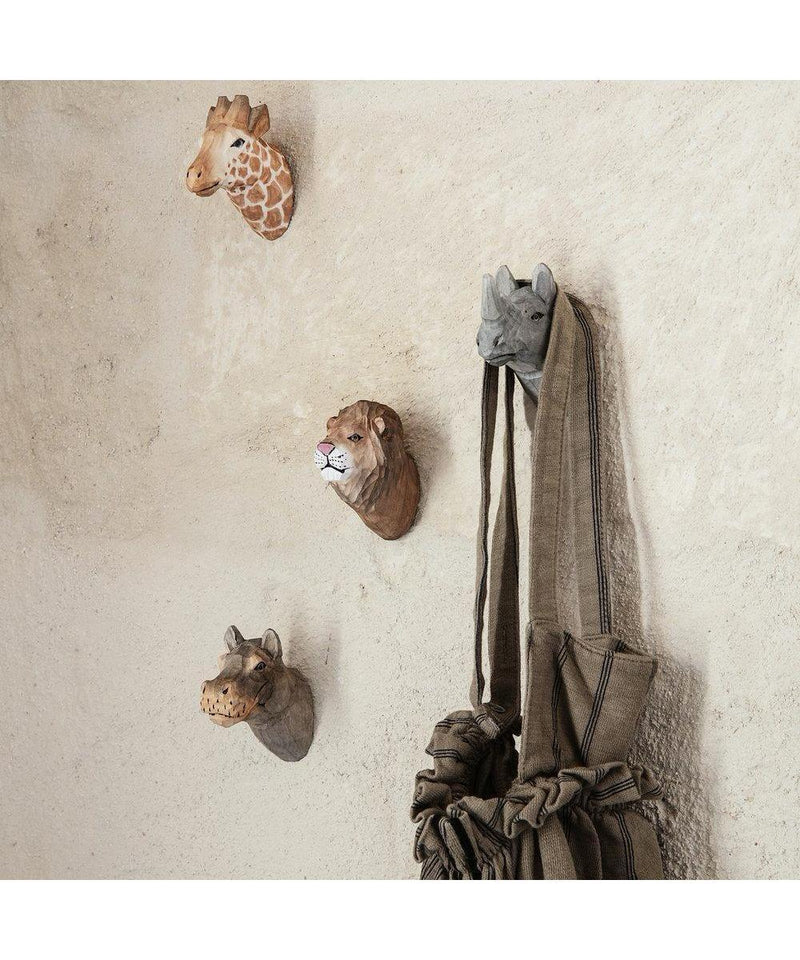 Ferm Living Animal Hand - Carved Hook Leeuw - Studio Play