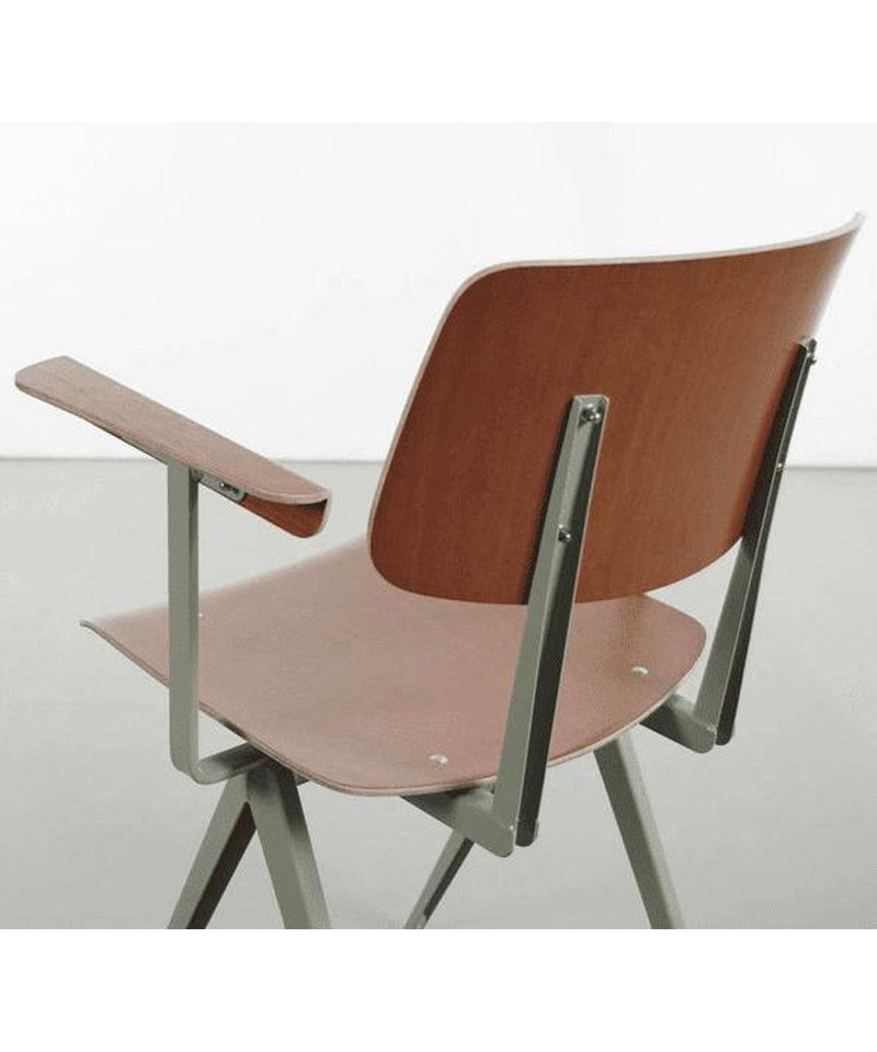 Galvanitas S16 met arm Cementgrijs / Roodbruin