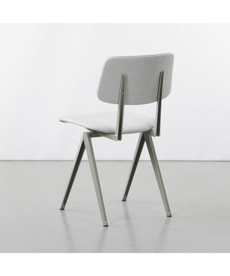 Galvanitas S16 Stoel Gestoffeerd Cementgrijs - Piquet Lightgrey 60 - Studio Play