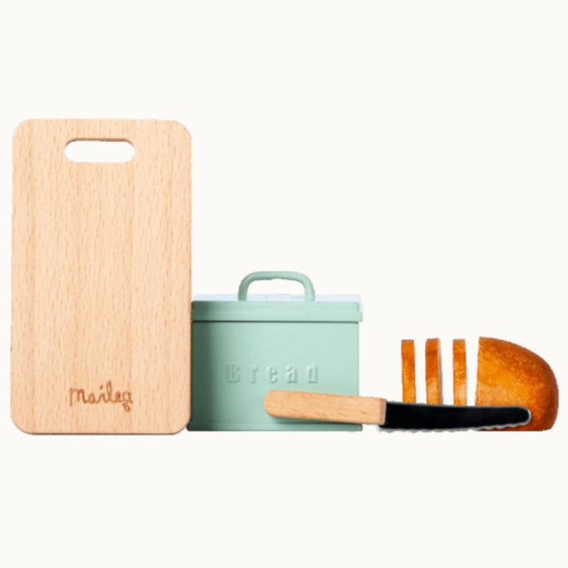 Maileg Miniature Bread Box w. Cutting Board - Studio Play