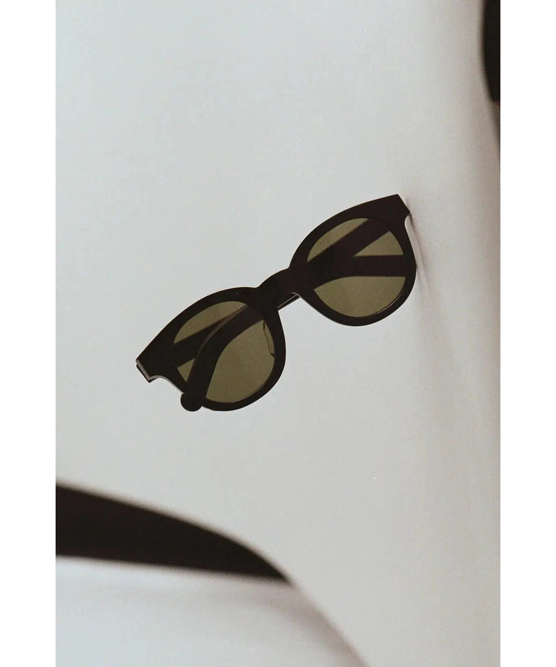Monokel Zonnebril Shiro Black Grey Gradient Lens