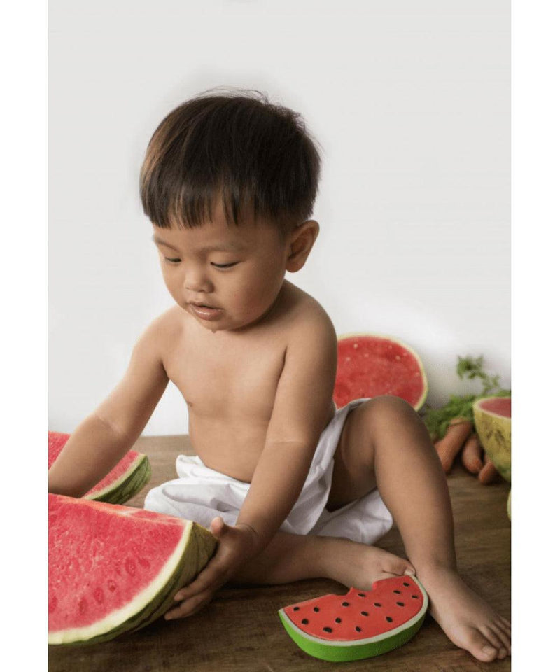 Oli & Carol Bad & Bijtspeeltje Wally The Watermelon