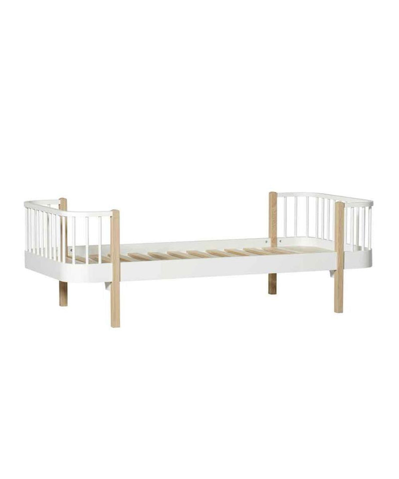 Oliver Furniture Original Bed White/Oak