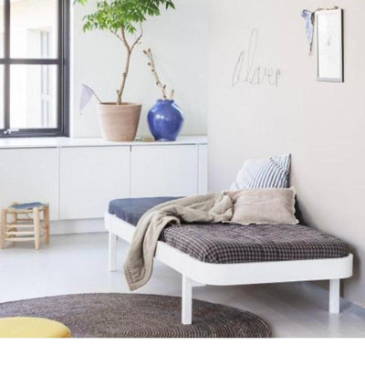 Oliver Furniture Wood Lounger Bed 90x200cm White 041564