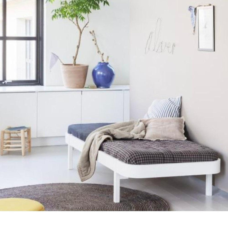 Oliver Furniture Wood Lounger Bed 90x200cm White 041564