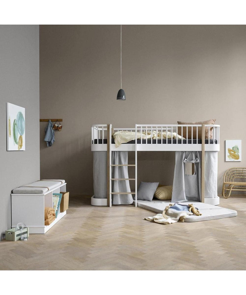 Oliver Furniture Wood Shelving Unit 3x1 with base